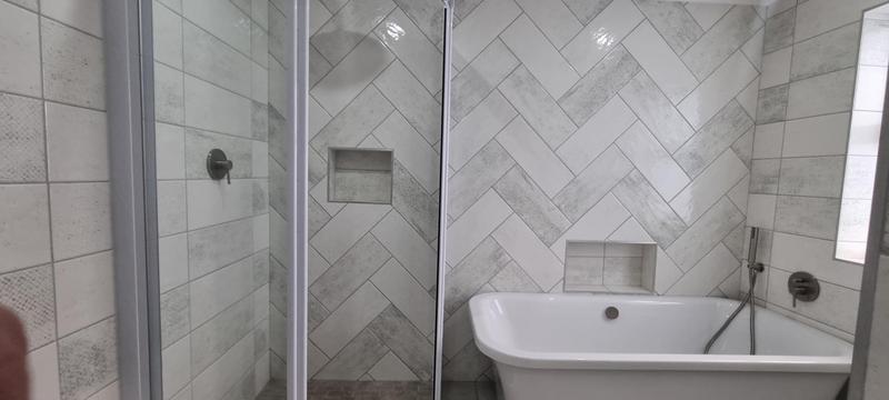 To Let 3 Bedroom Property for Rent in Paradise Coast Western Cape